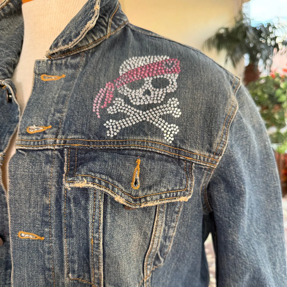039 Denim Jacket (L)