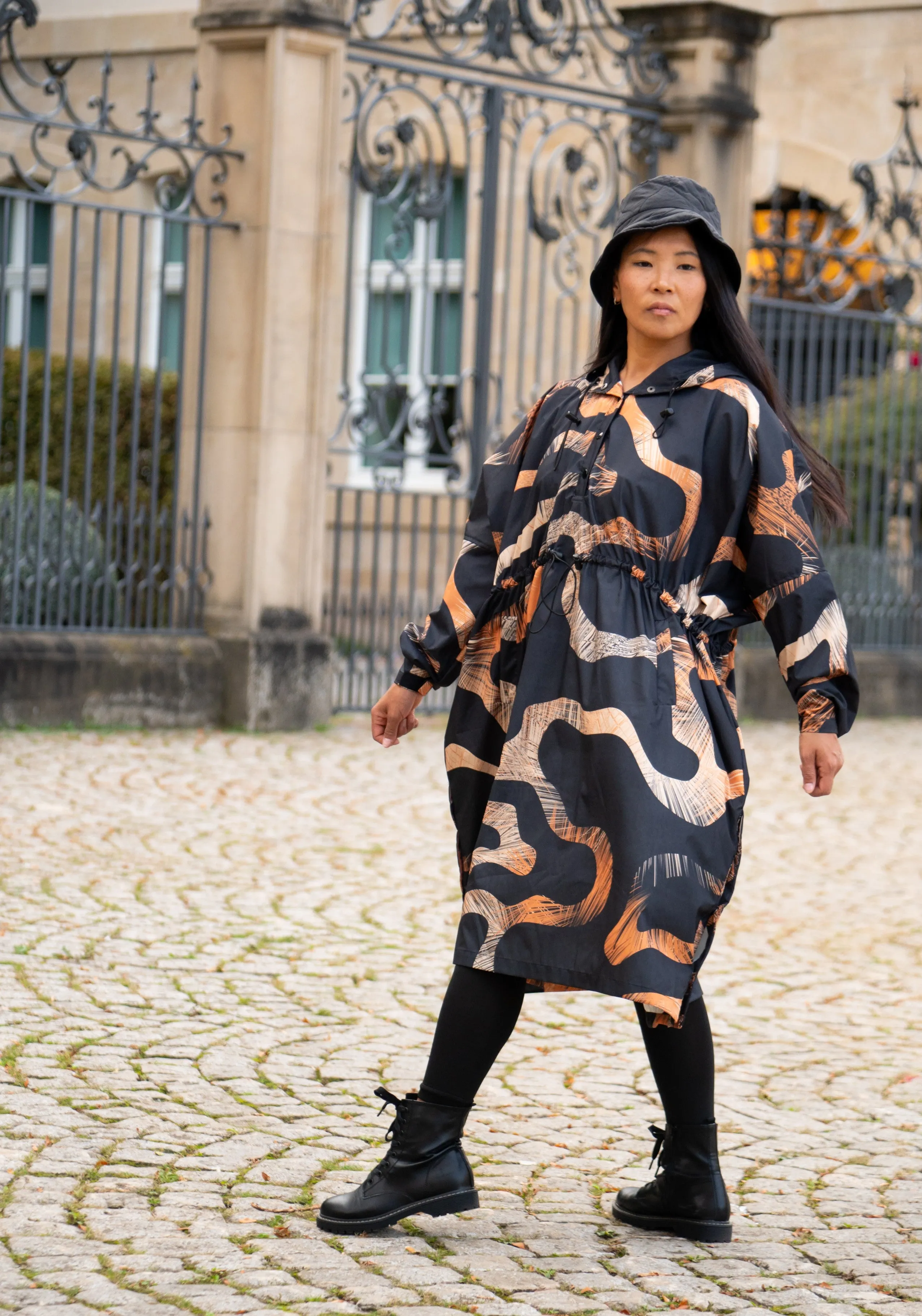 Black Panther Women Poncho