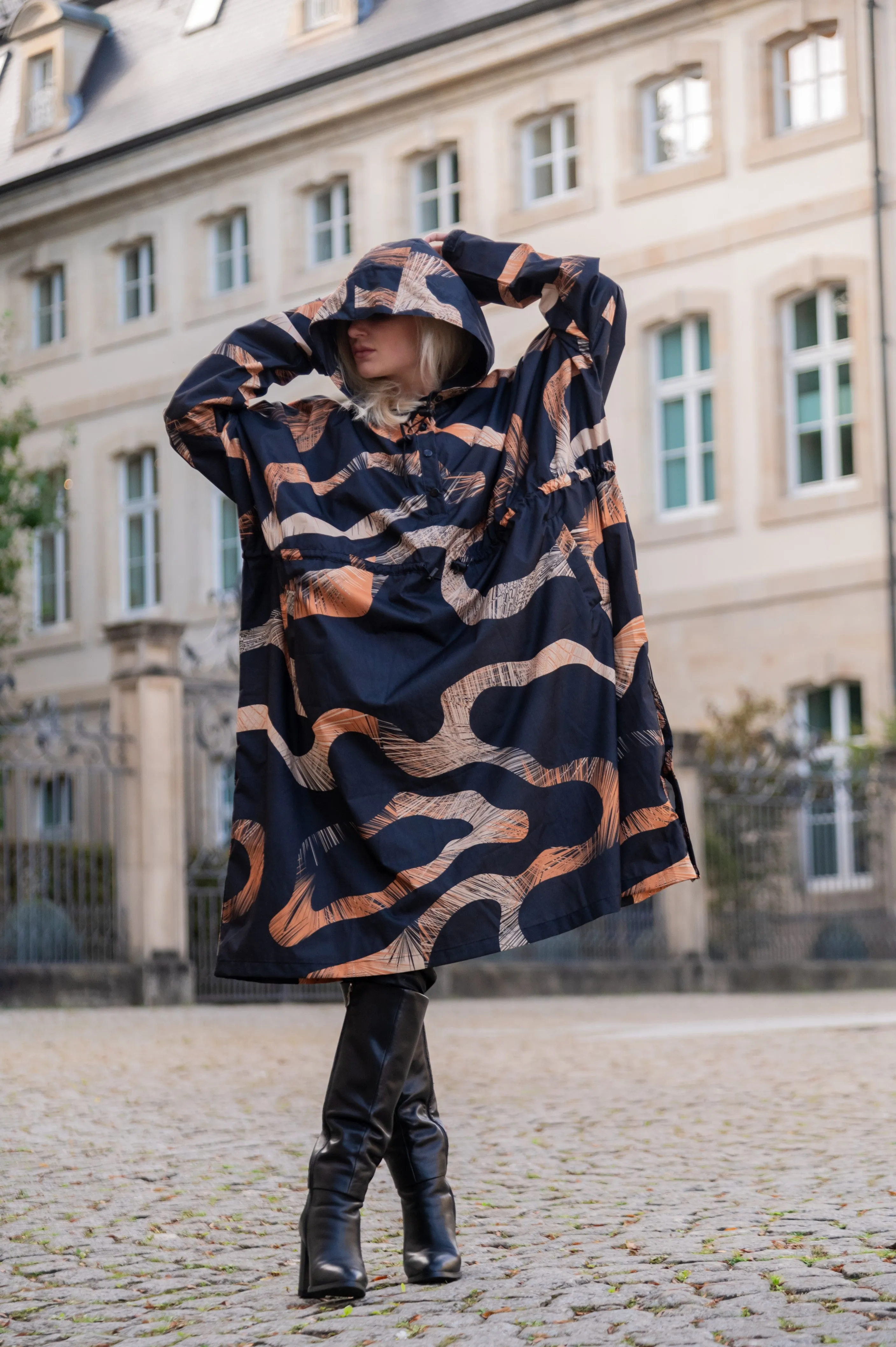 Black Panther Women Poncho