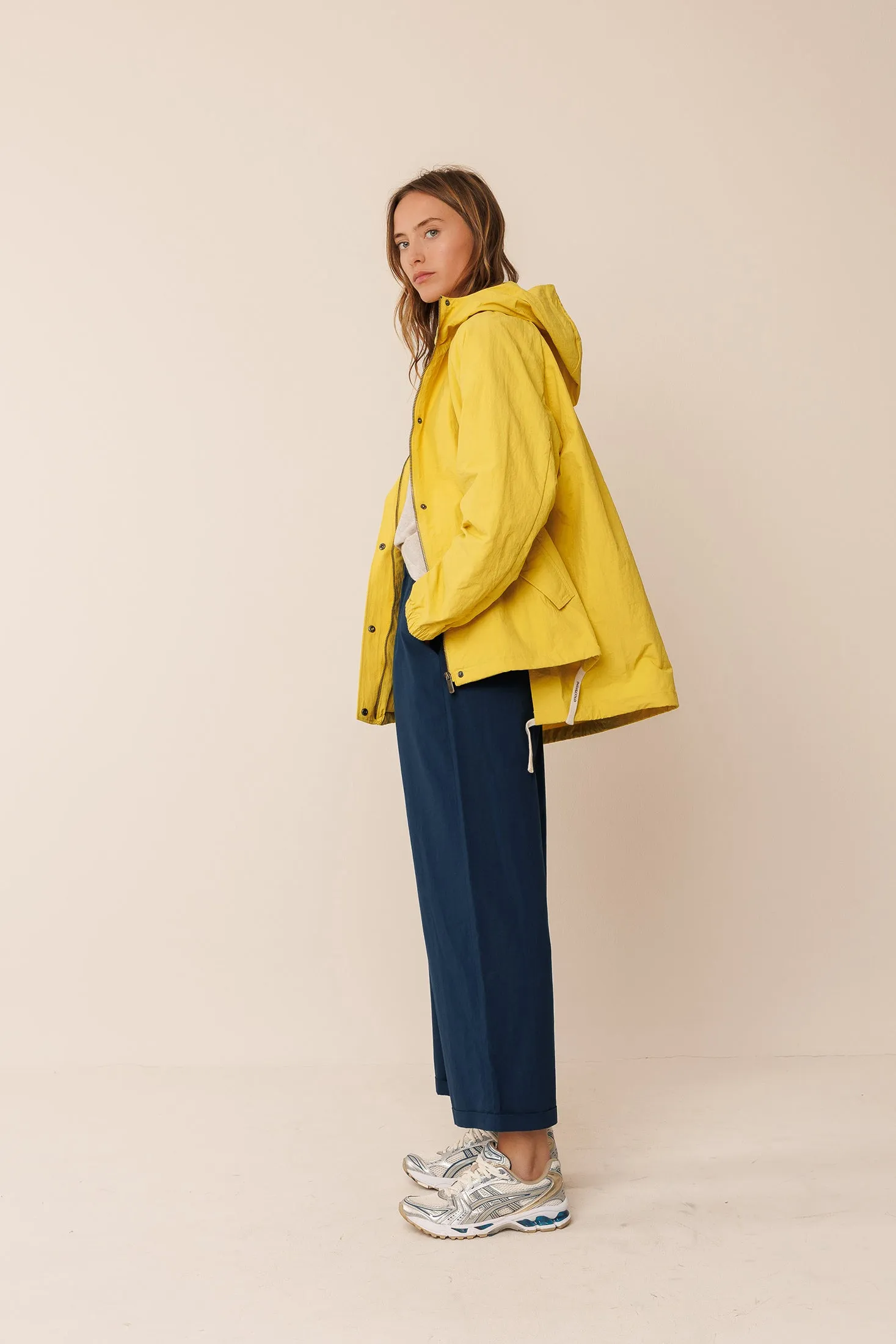[CL] SPORT-STYLE NYLON RAINCOAT