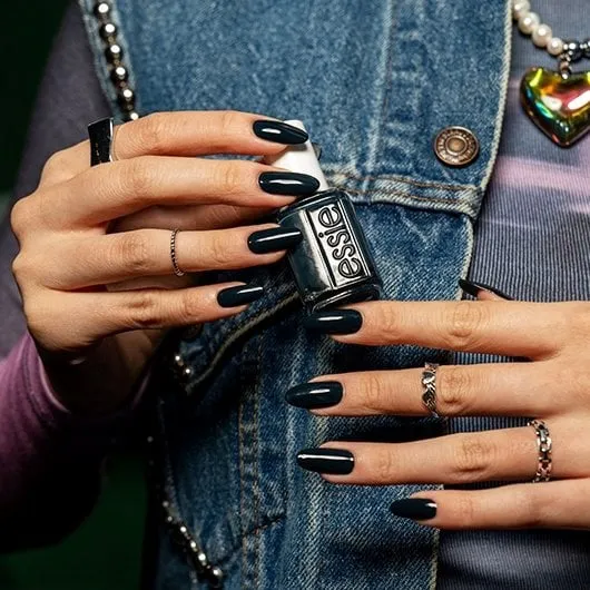 Essie - 1835 Punk at Heart (Polish)