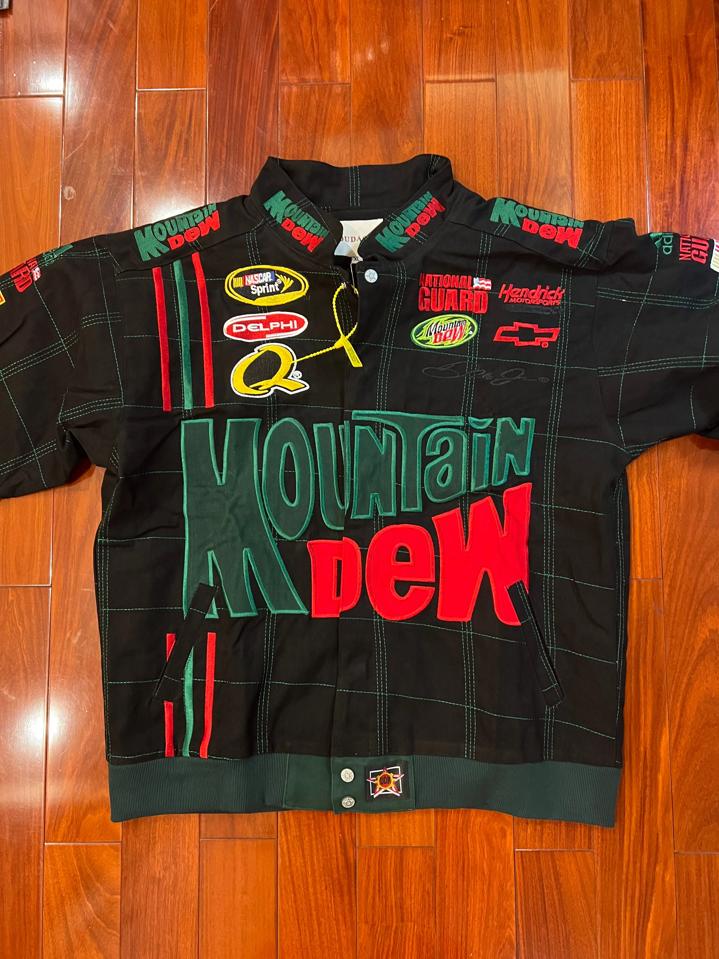 MOUNTAIN DEW - Black - Vintage (Dale Earnhardt) Nascar Jacket