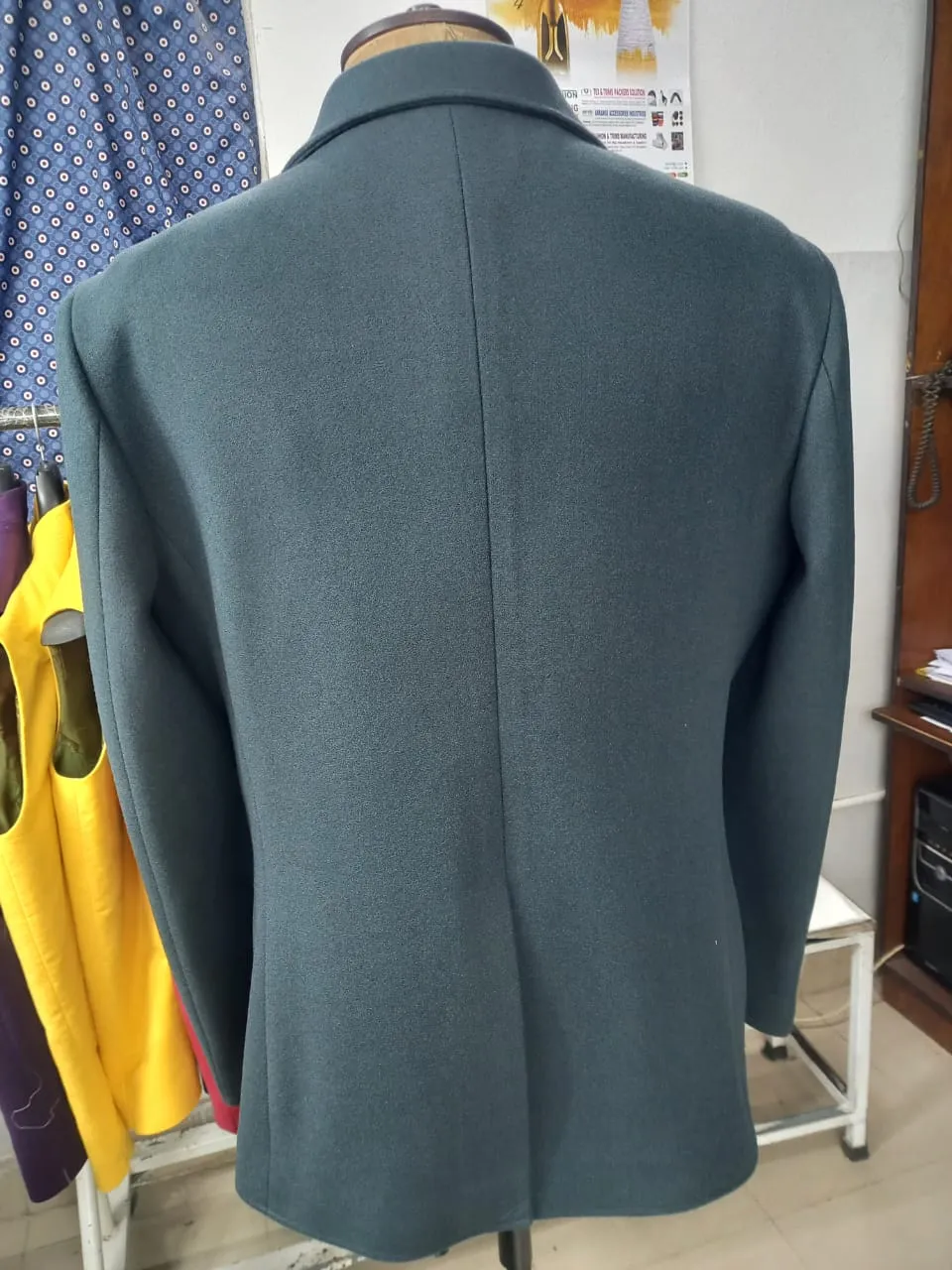 NAVY PEACOAT DOUBLE BREASTED WITH 2 SIDE POCKETS AND SATIN LINING