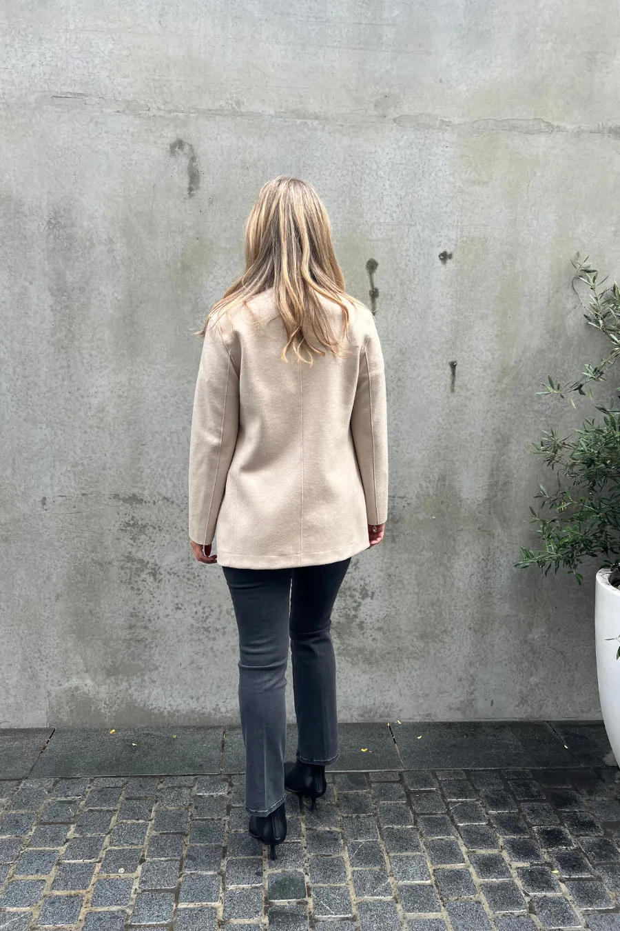 Peacoat Pressed Wool Almond