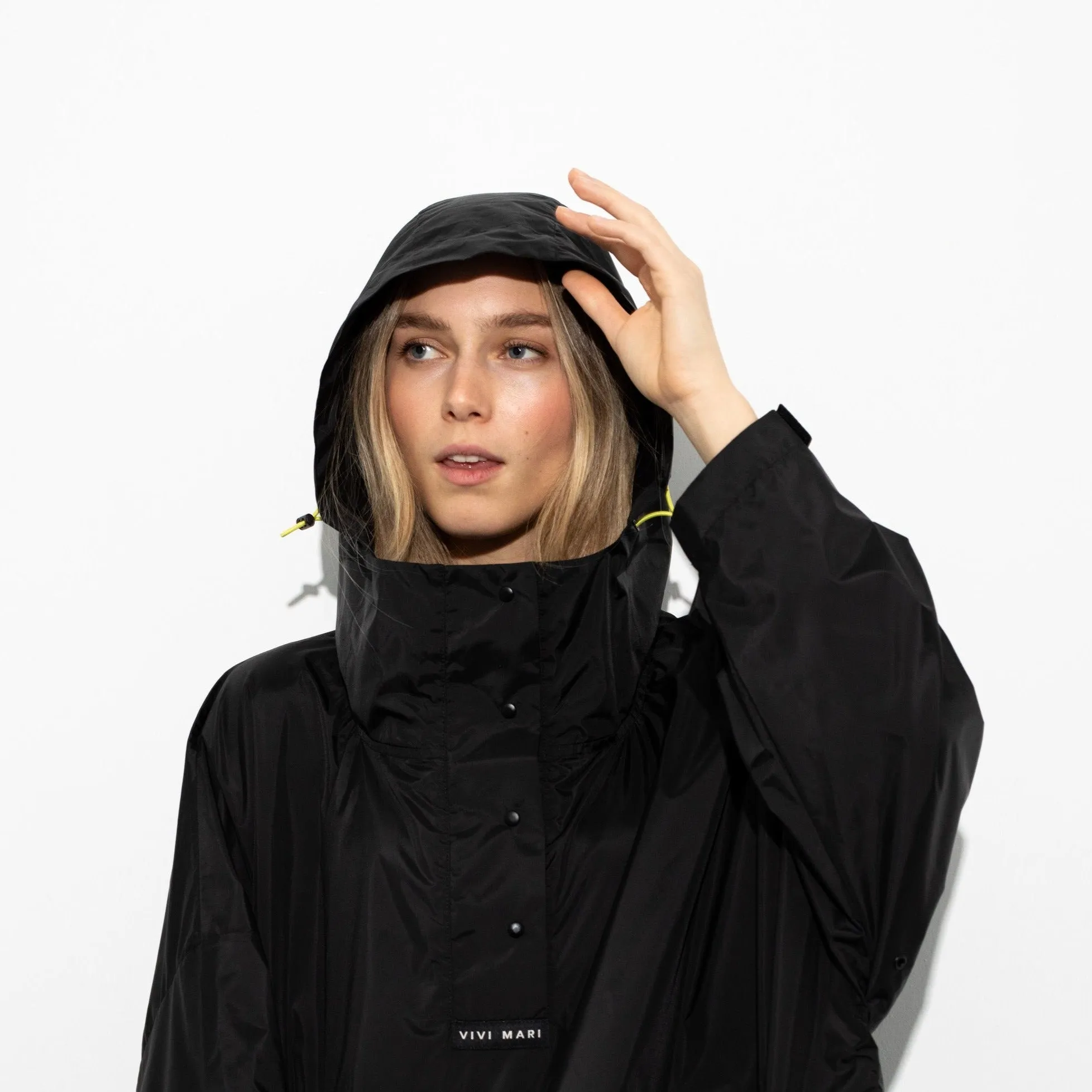 Raincoat solid black