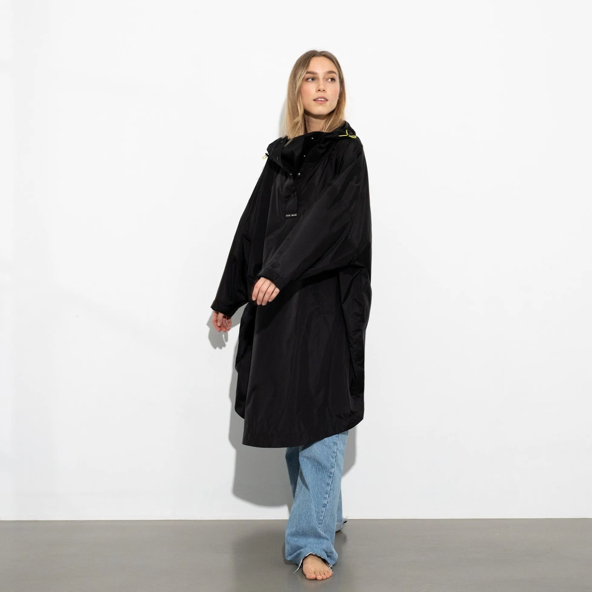 Raincoat solid black