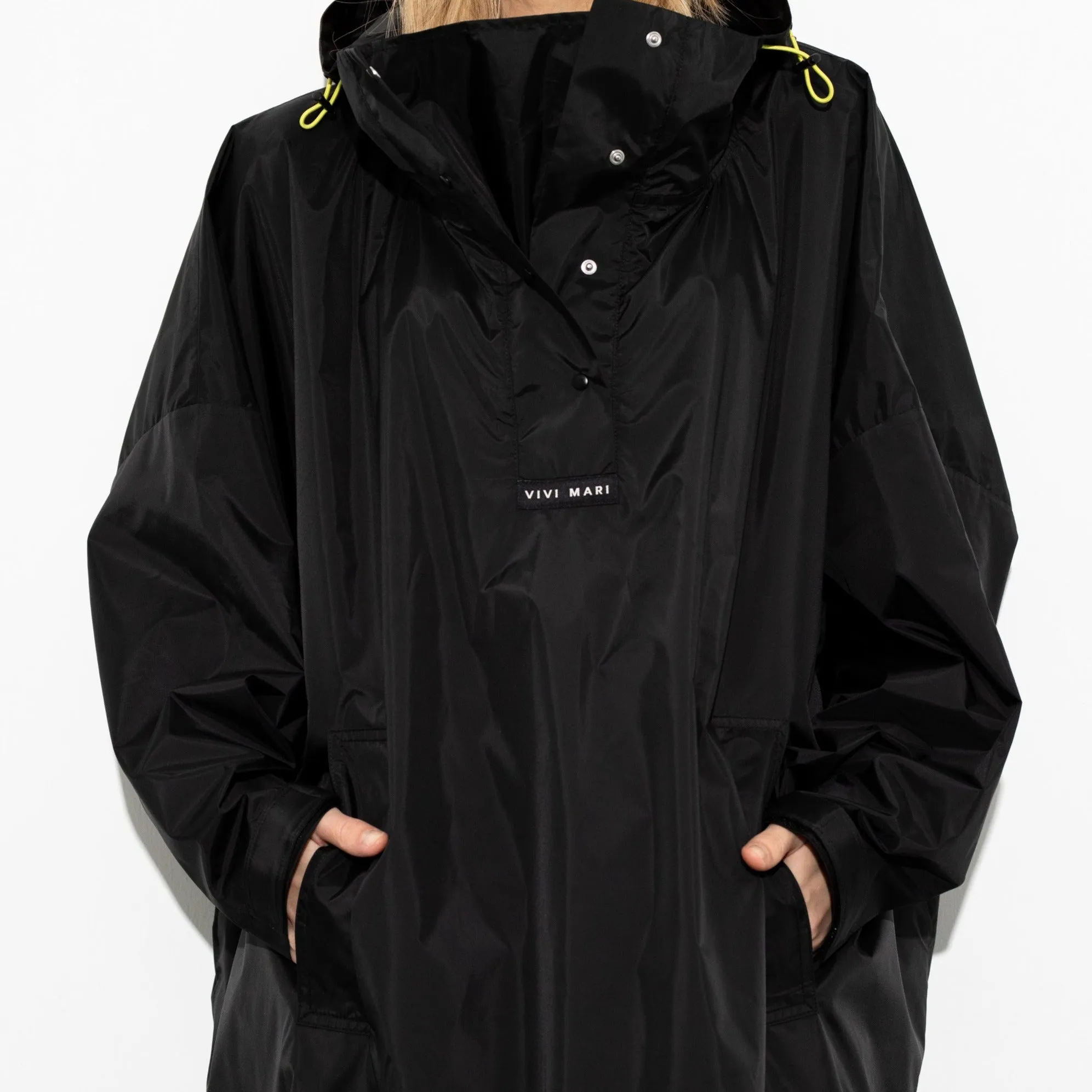 Raincoat solid black