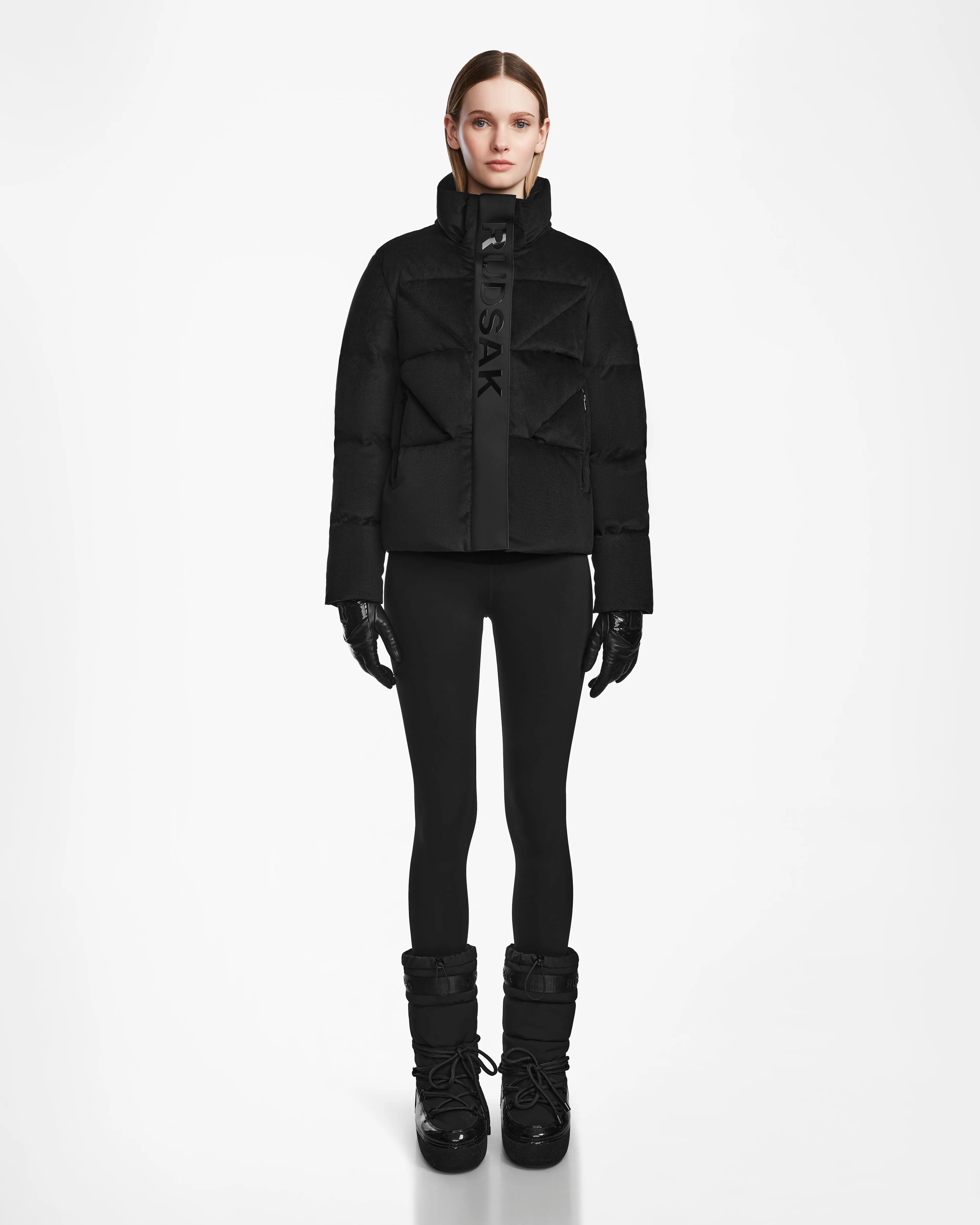 STEFANIE V - L124518 Black