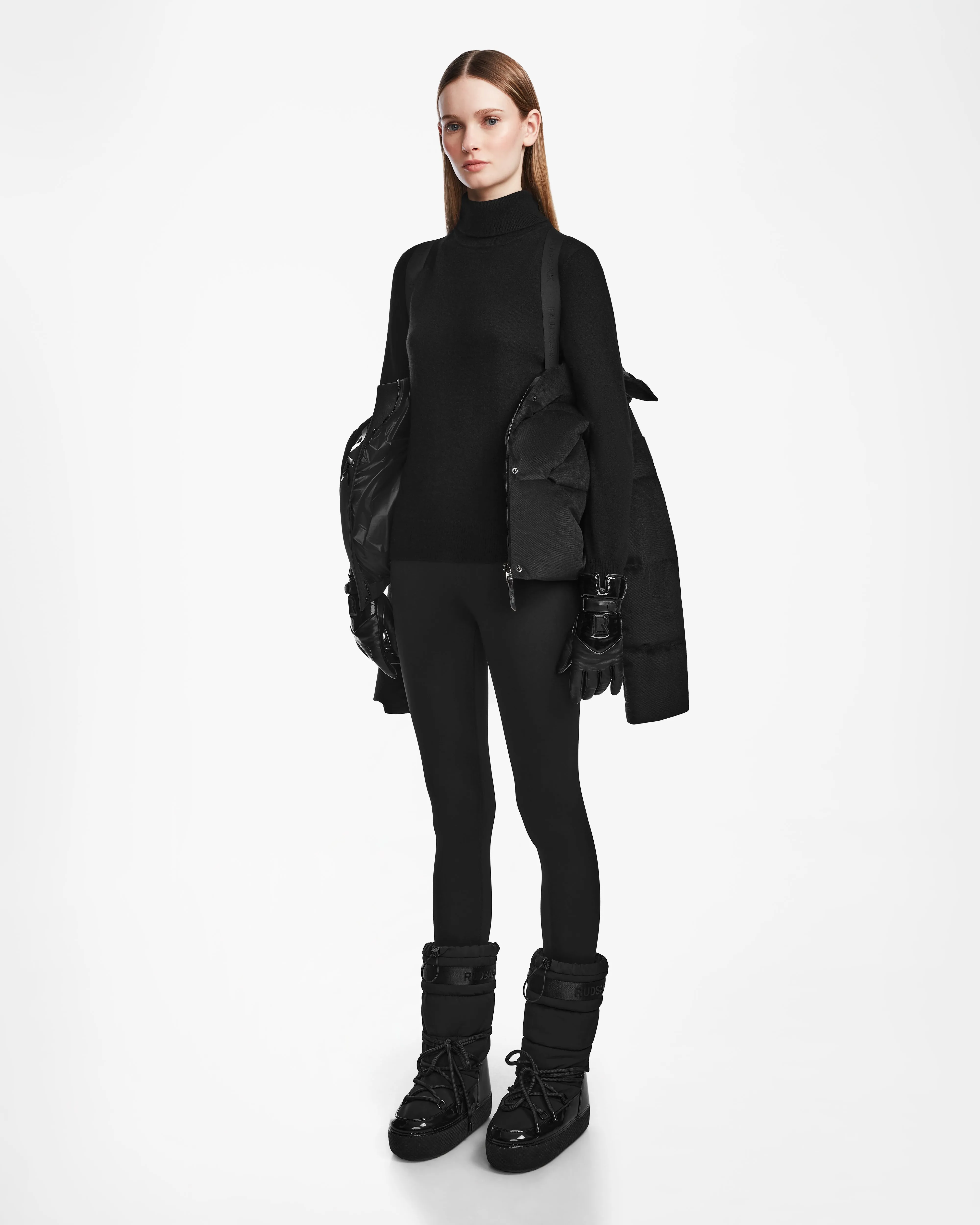 STEFANIE V - L124518 Black
