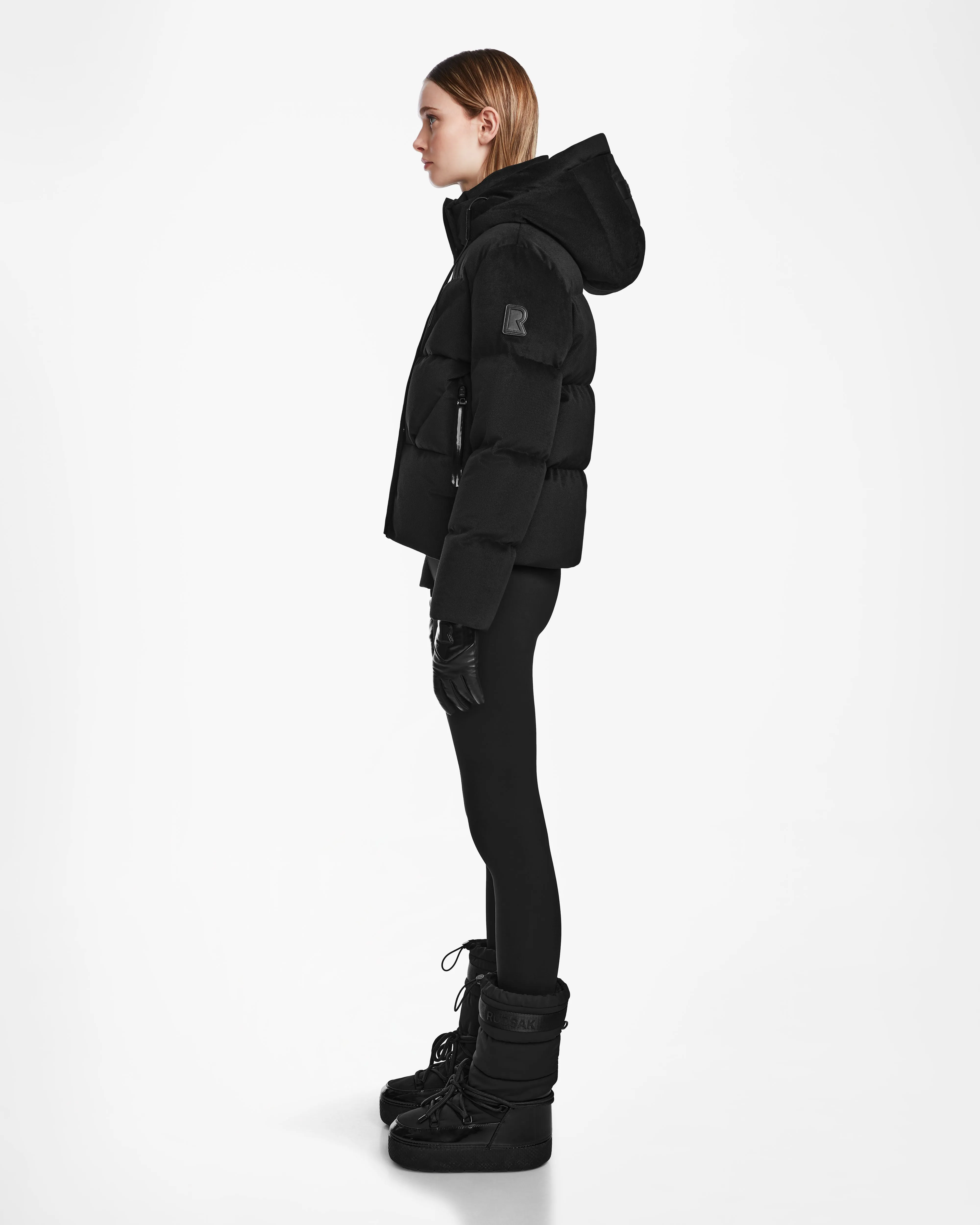 STEFANIE V - L124518 Black