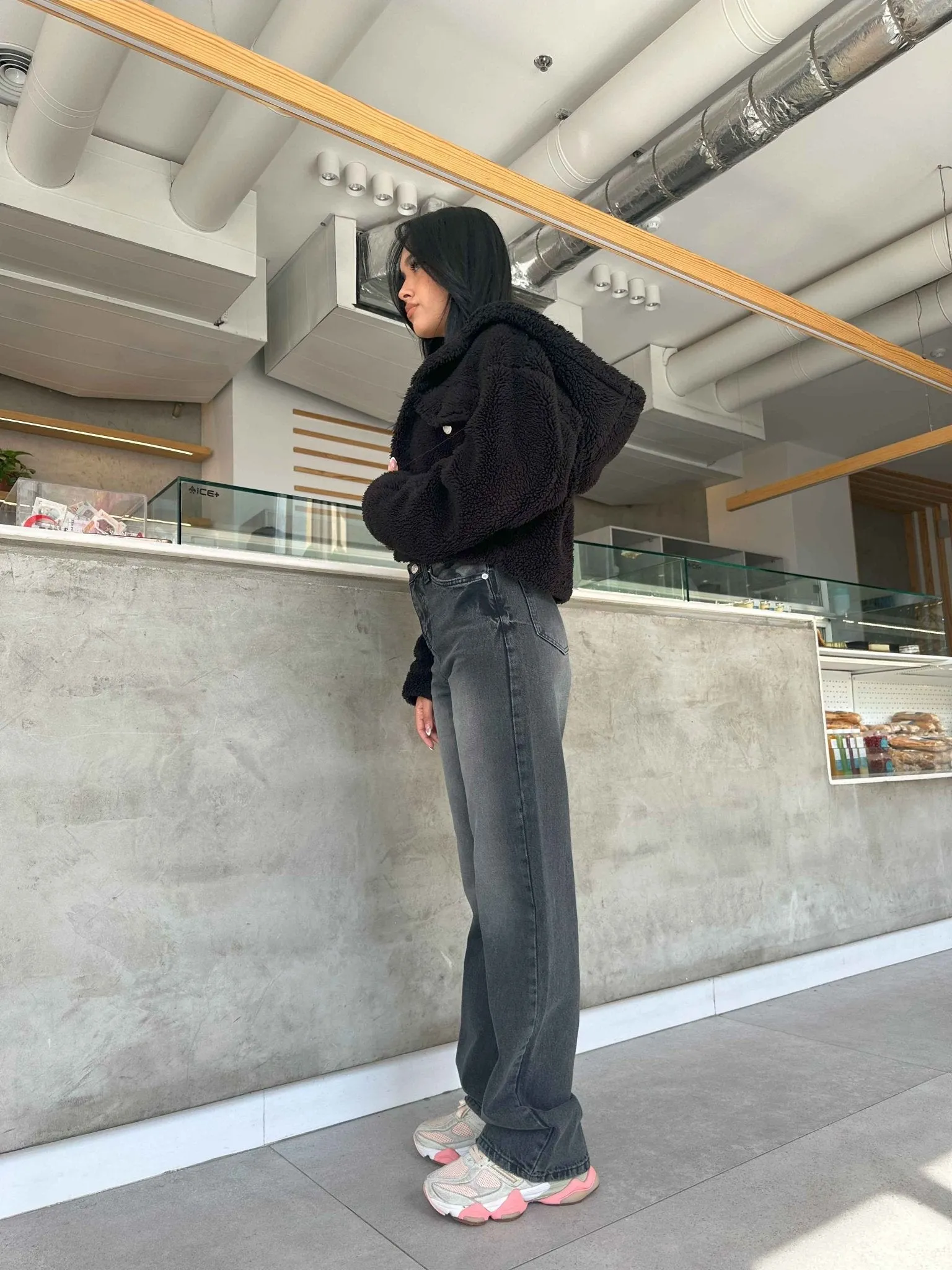 Straight Leg - Faded Grey Jeans.