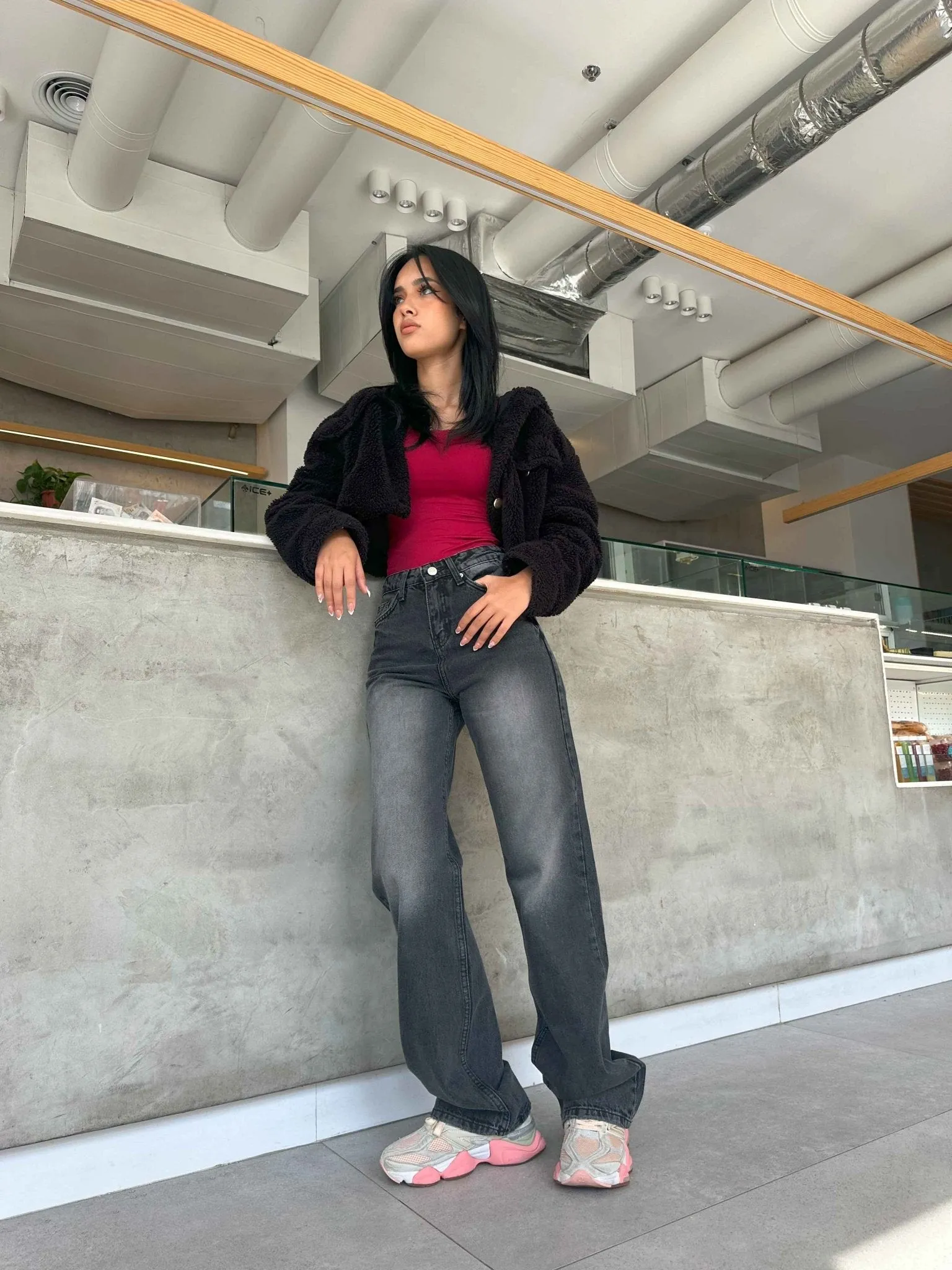 Straight Leg - Faded Grey Jeans.