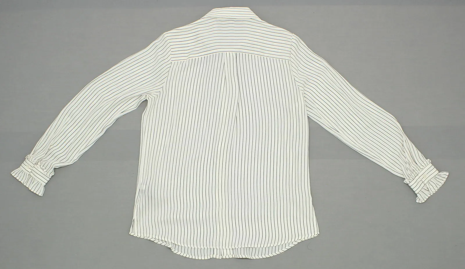 Who What Wear Women's Long Sleeve Ruffle Cuff Stripe Blouse