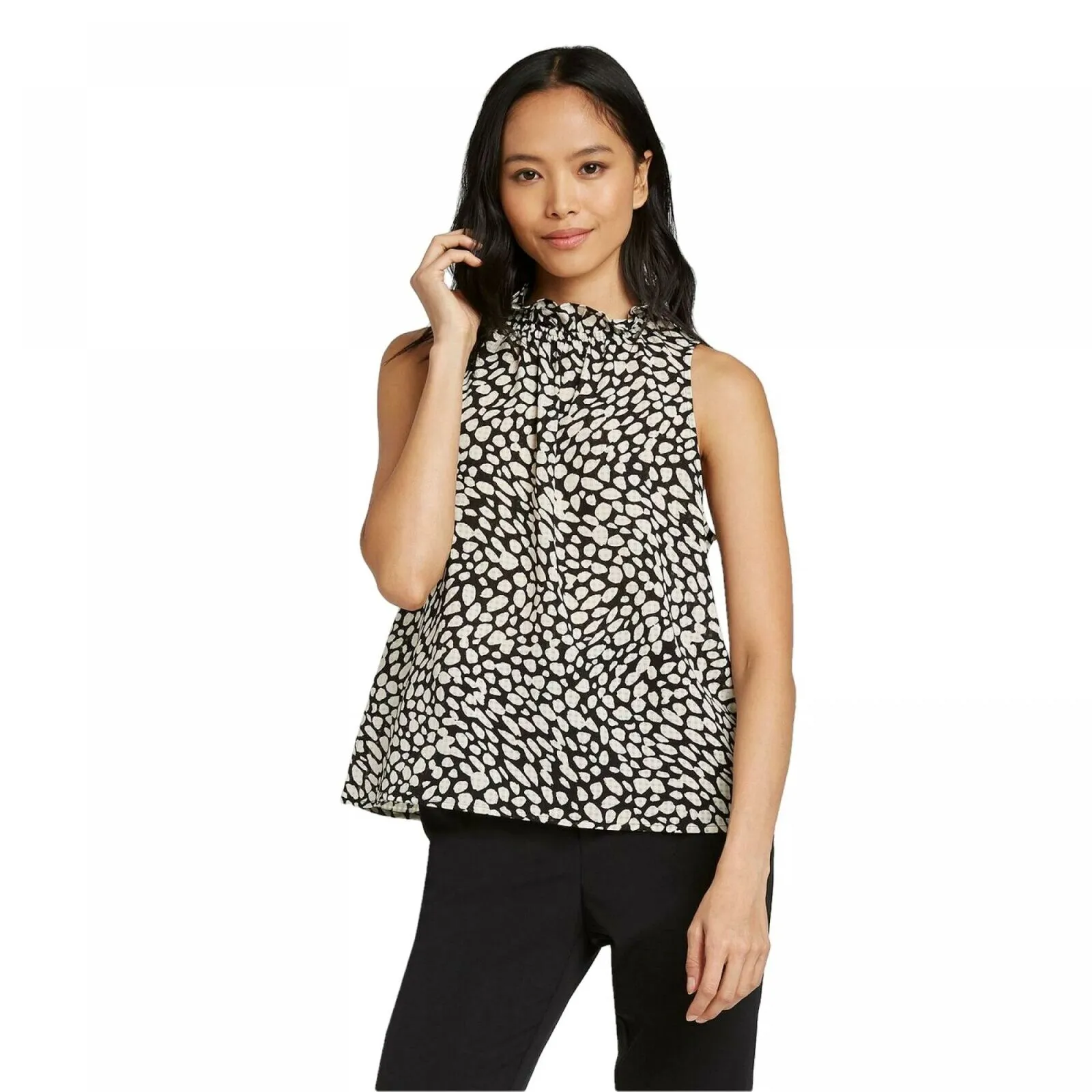 Who What Wear Women's Sleeveless Ruffle Neck Blouse