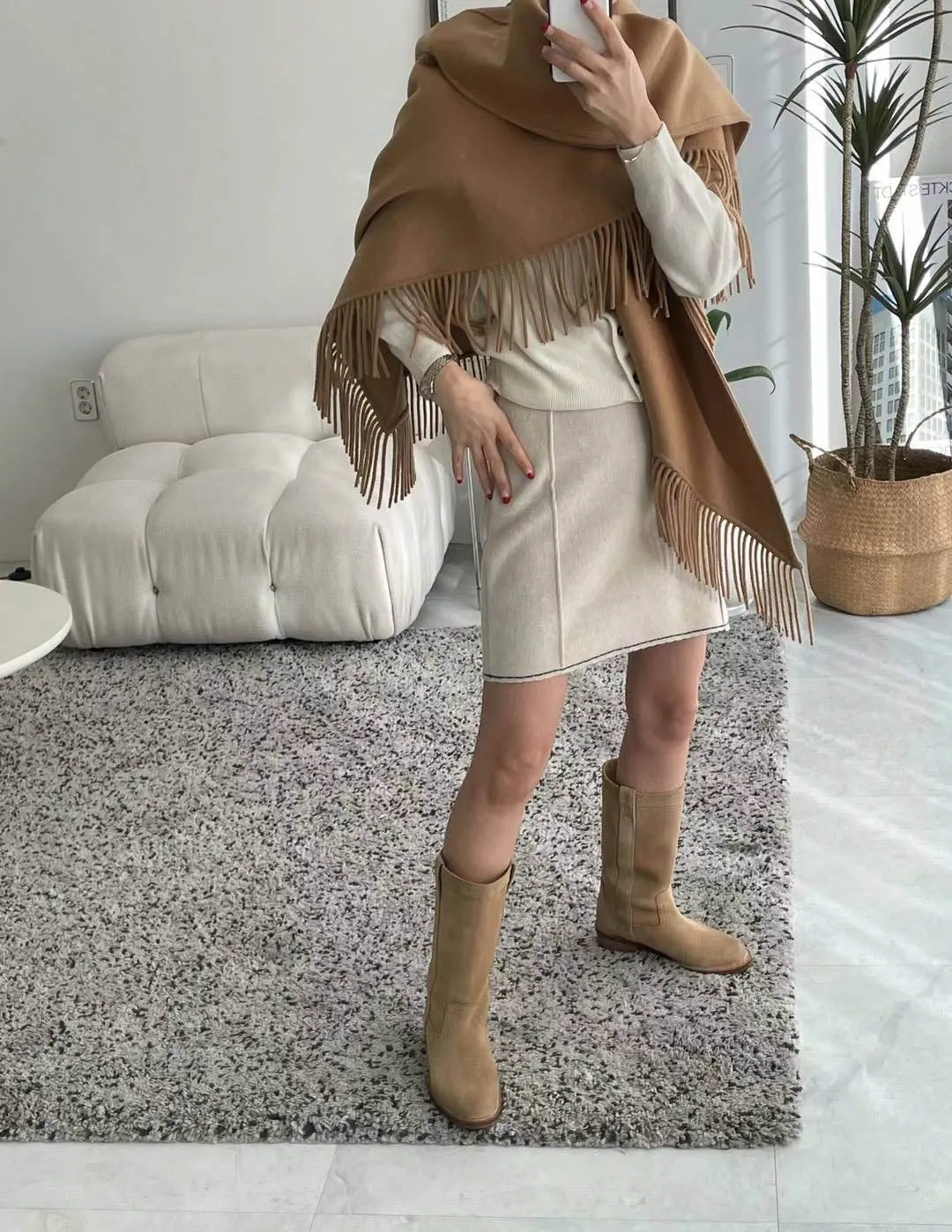 WOOL FRINGE SHAWL